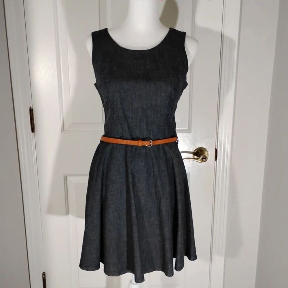Beautiful dress in indigo fabric.